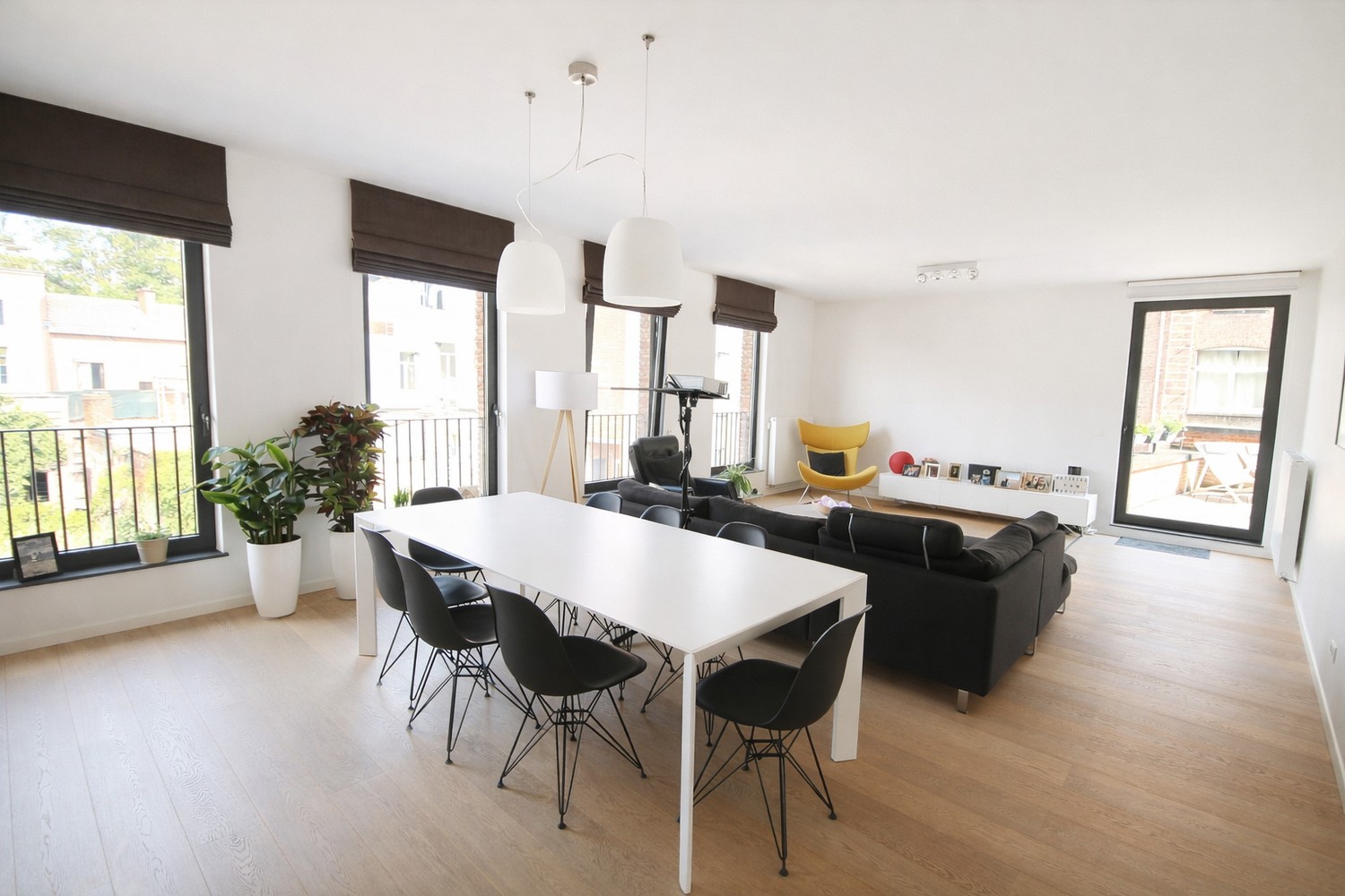 Prachtig 2-slaapkamerappartement (129m²) met ruim terras en autostaanplaats in centrum Leuven! - photo 2