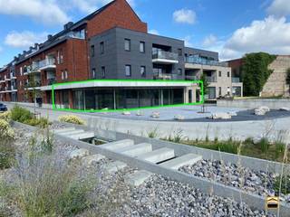 Jouw handelszaak binnenkort in een bruisende nieuwe wijk in Borgloon? Residentie Siroop nadert zijn finale vorm en er zijn nog enkele...