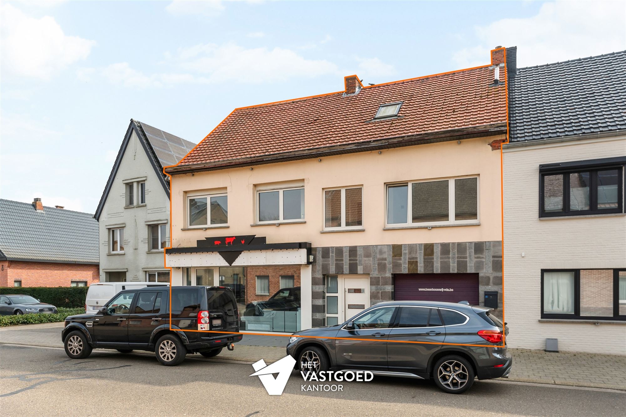 ZEER RUIM PAND (CA 550M2) MET APPARTEMENT 3 SLAAPKAMERS - foto 1