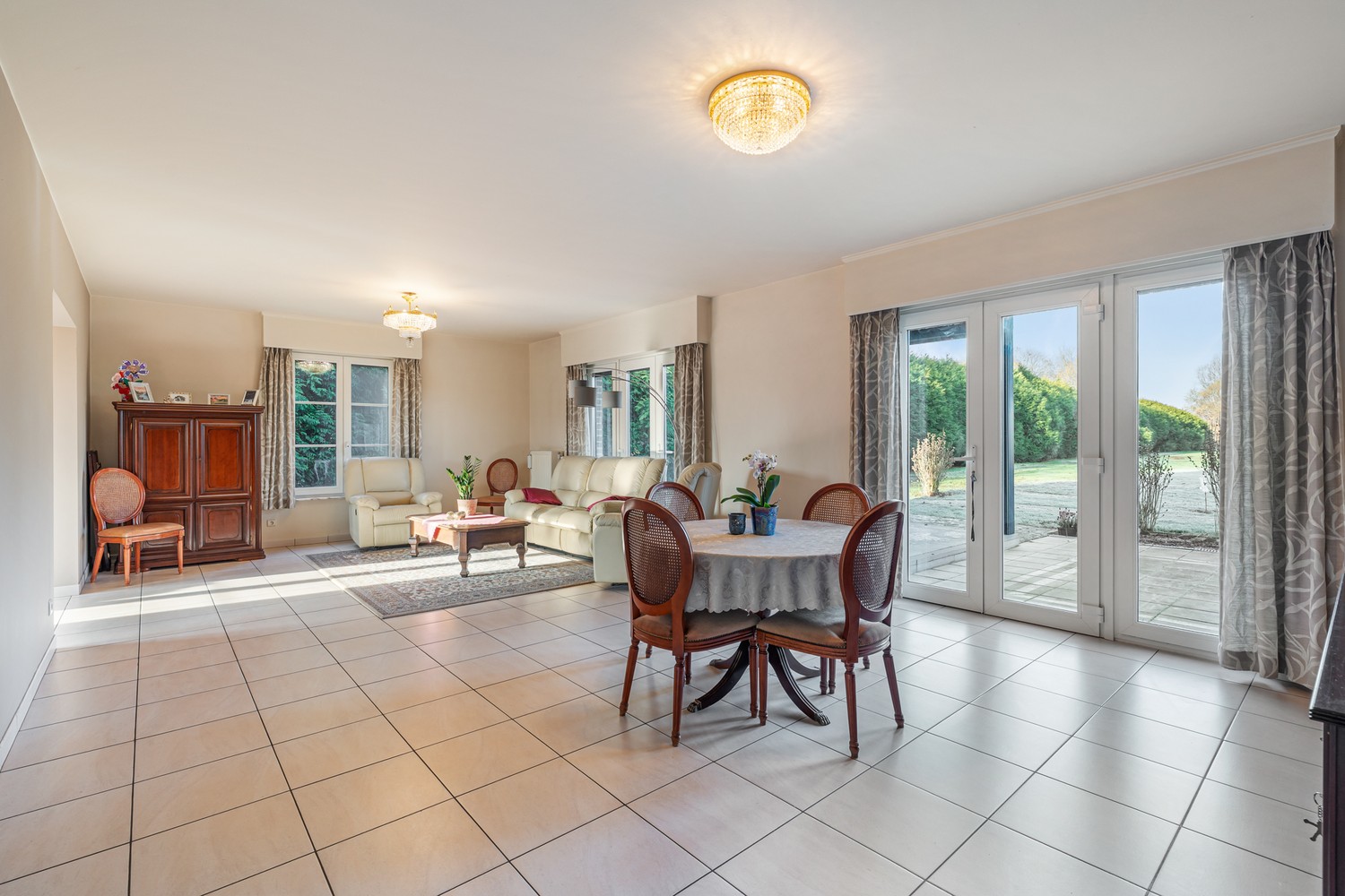 Zeer ruime gezinswoning (430 m²) op uitzonderlijk perceel in landelijke omgeving te Linter - foto 5