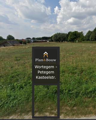 Unieke kans: 3 villagronden te koop in Wortegem-Petegem. Op zoek naar de perfecte plek voor jouw droomvilla? Wij bieden 3 bouwgronden aan in...