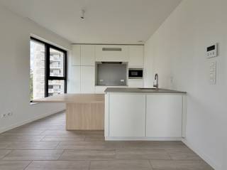 ANTWERPEN - Residentie Louise Marie: Nieuw, lichtrijk hoekappartement met 2 slaapkamers, ruim terras en autostaanplaats. Nieuwbouwappartement van ca...