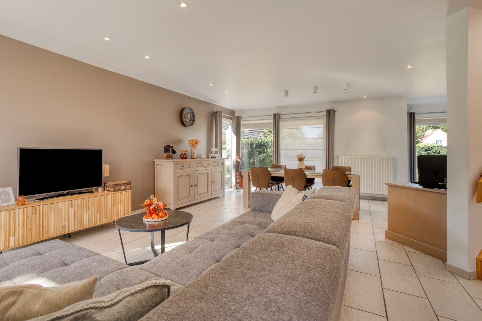 Prachtige open bebouwing met 3 slaapkamers in een rustige buurt! - foto 5