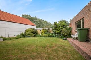 Ben je op zoek naar een instapklare bungalow op een toplocatie in De Klinge (Sint-Gillis-Waas)? Lees dan zeker verder!De mooie tuin, de ruime oprit...