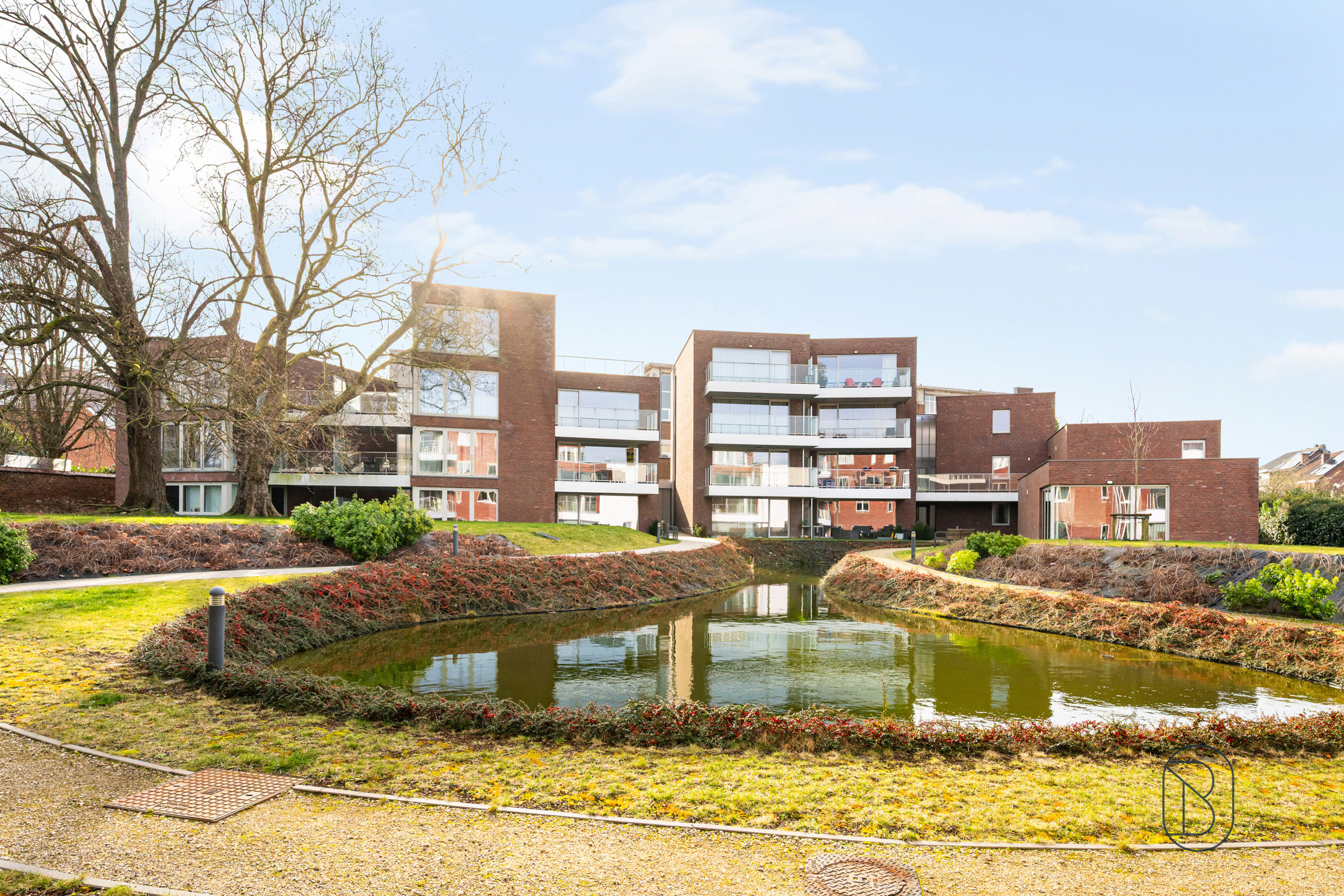 Topgelegen in het centrum: kwalitatief appartement met zicht - foto 3