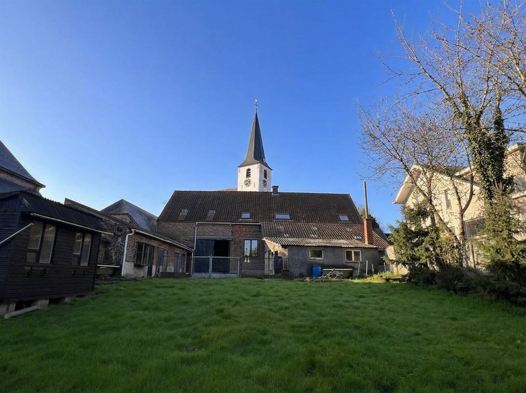 Dorpswoning onder de kerktoren - foto 2