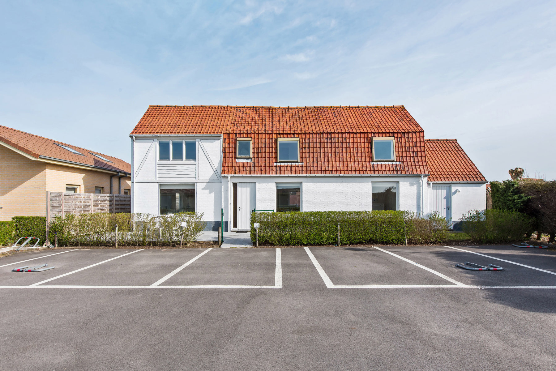 Ruime visserswoning met rustige ligging nabij de duinen - foto 1