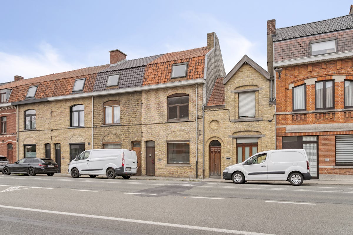 Maison à vendre à Ypres avec 4 chambres, jardin et garage - photo 2