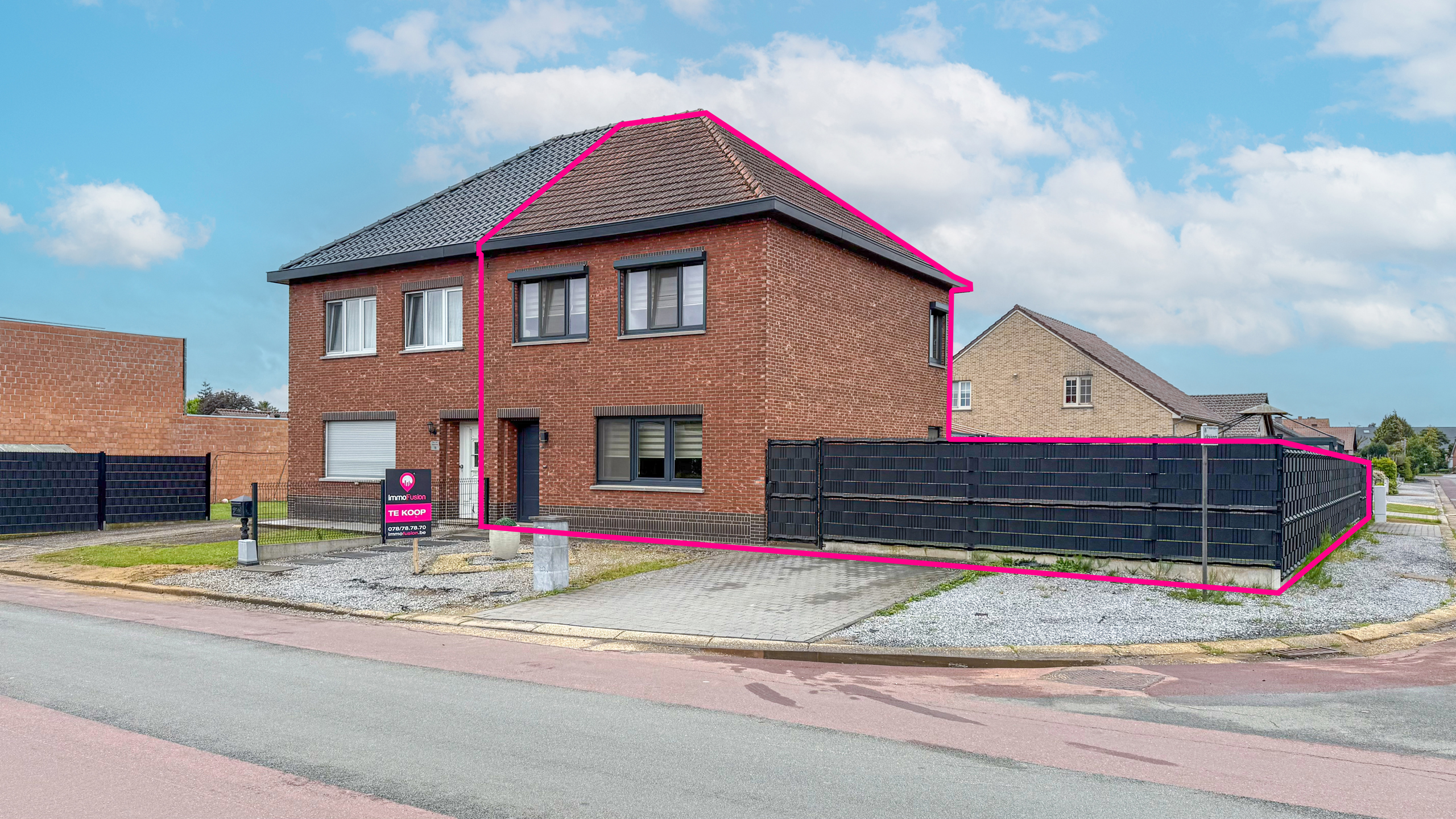 Halfopen woning met tuin en dubbele garage in H-Z! - foto 1