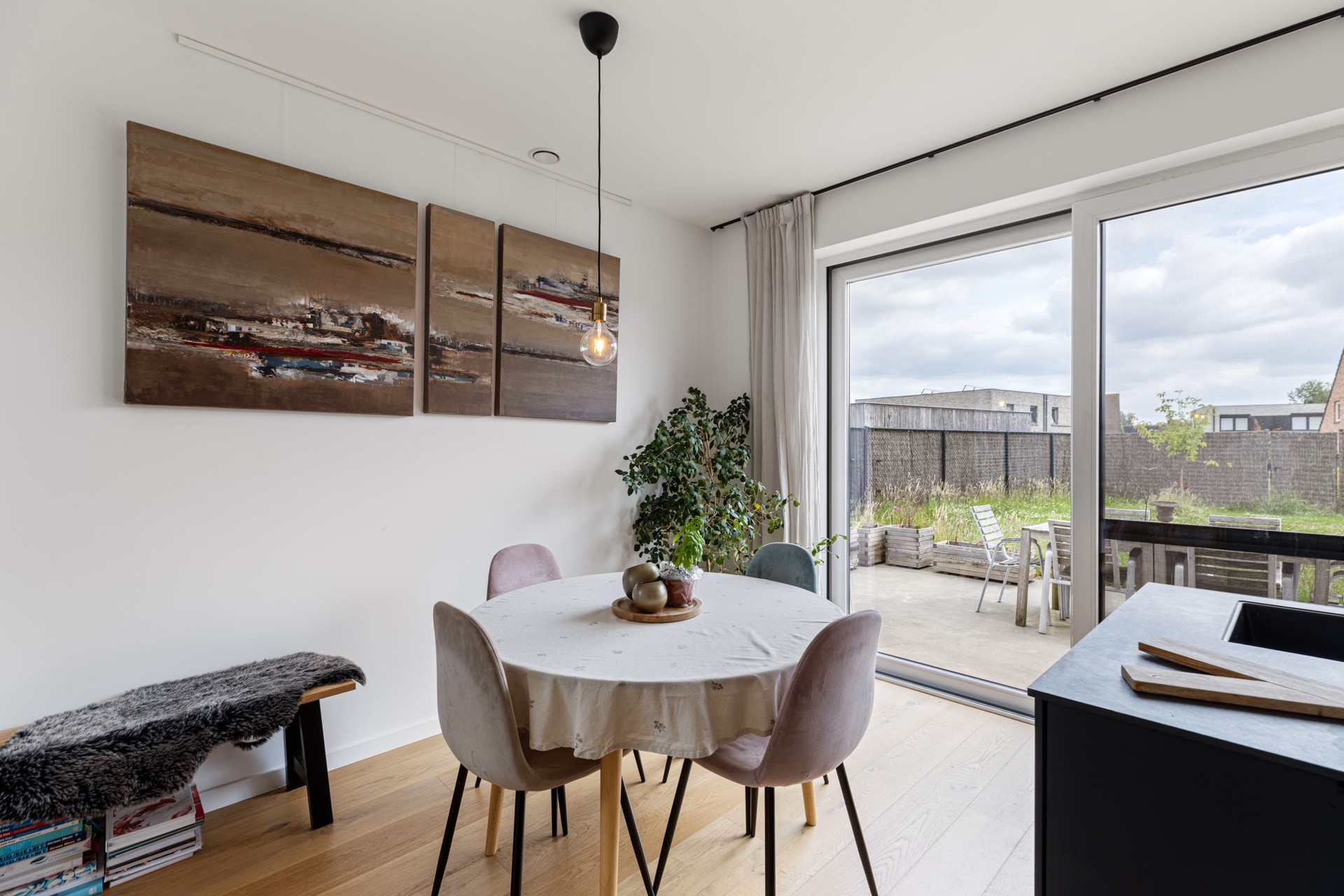 Instapklaar wonen in Rollegem — quasi nieuw, EPC A, zonnepanelen & warmtepomp - foto 5