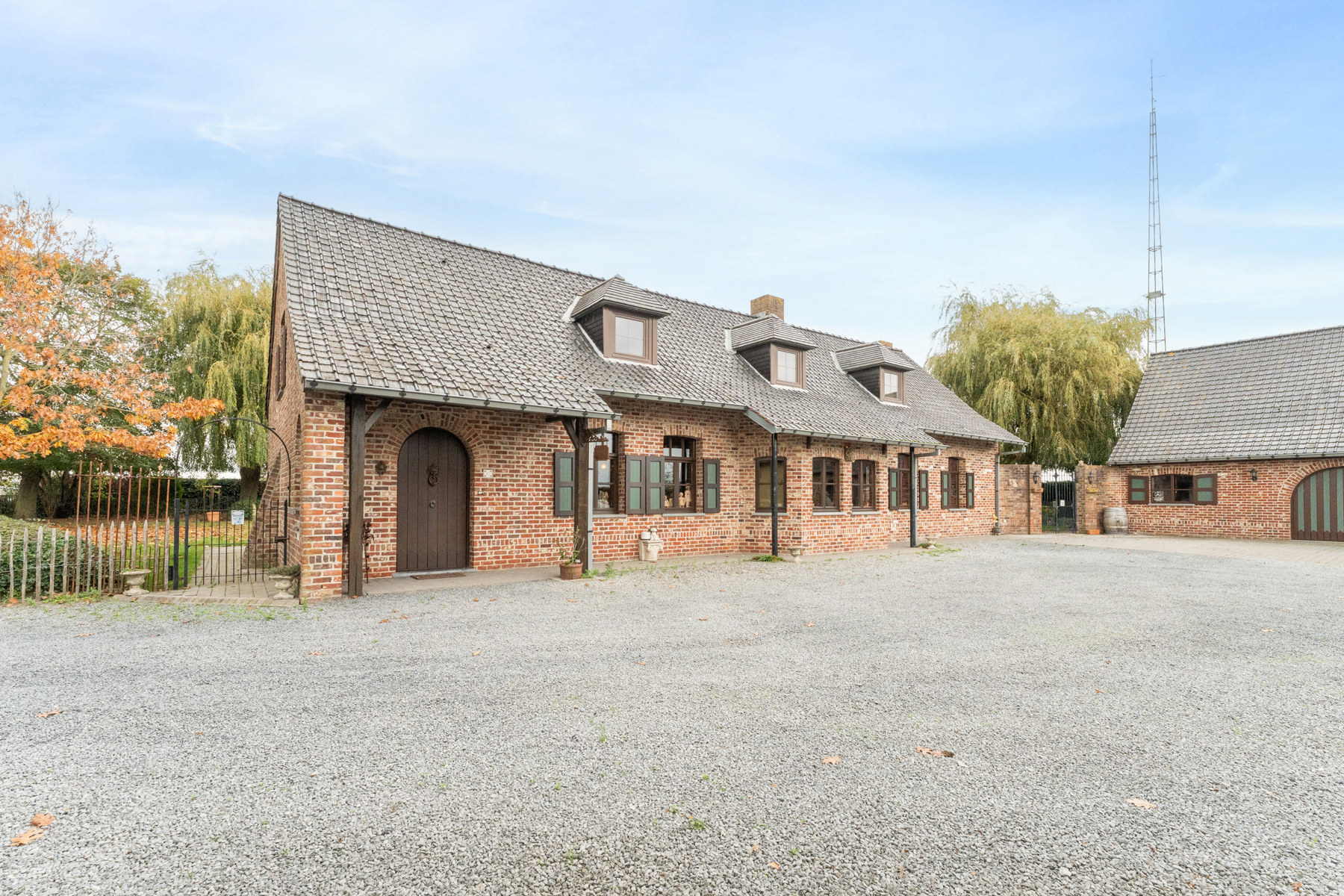 House for sale in Roeselare with 4 bedrooms - photo 4