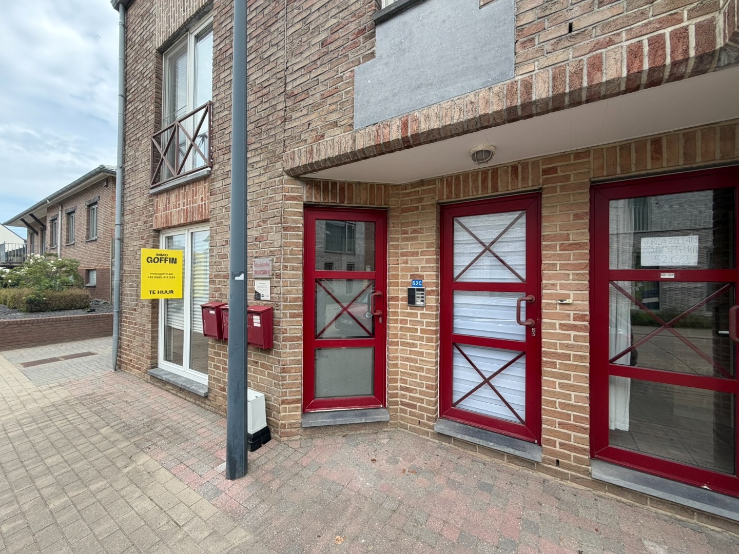 Netjes gerenoveerd 1-slaapkamer appartement met ruime kelder en inpandige garage - foto 4