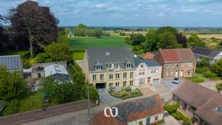 SIGN UP FOR THE FIRST VISIT MOMENT ON WEDNESDAY 10 JUNE VIA OUR WEBSITE!Are you looking for a spacious ground floor apartment with three bedrooms and...