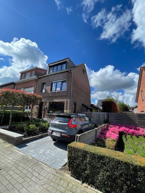 Huis te koop in Kontich met 4 slaapkamers - foto 2