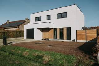 Nieuw te bouwen woning in de Hoogstraatsebaan - LOT 4 met een oppervlakte van 6a43caDeze woning van 205m2 is voorzien van een inpandige garage,...