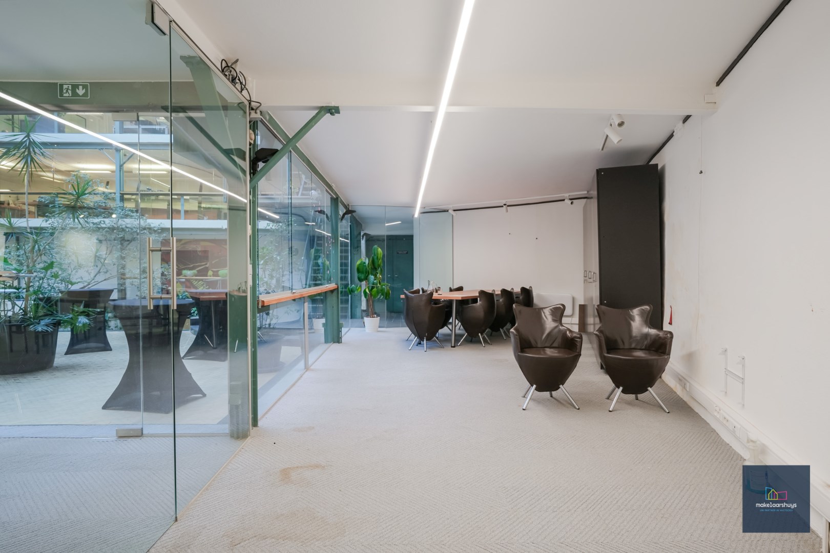 Commercial for rent in Ghent - photo 1