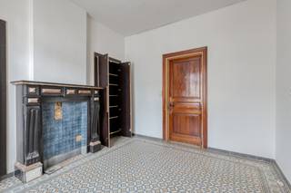 Dit karaktervolle huis is de ideale woning voor wie op zoek is naar ruimte. Met een bewoonbare oppervlakte van 325 m² biedt deze woning tal...