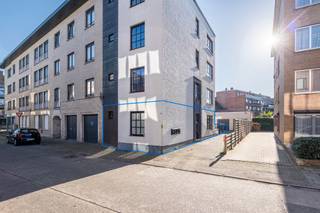 Recent gelijkvloers investeringsappartement (bouwjaar 2013) met één slaapkamer en een gezellig, zuidgeoriënteerd tuintje aan de achterzijde...