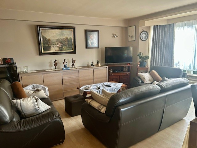 Zeer goed gelegen appartement met 2 slpks en terras! - foto 4