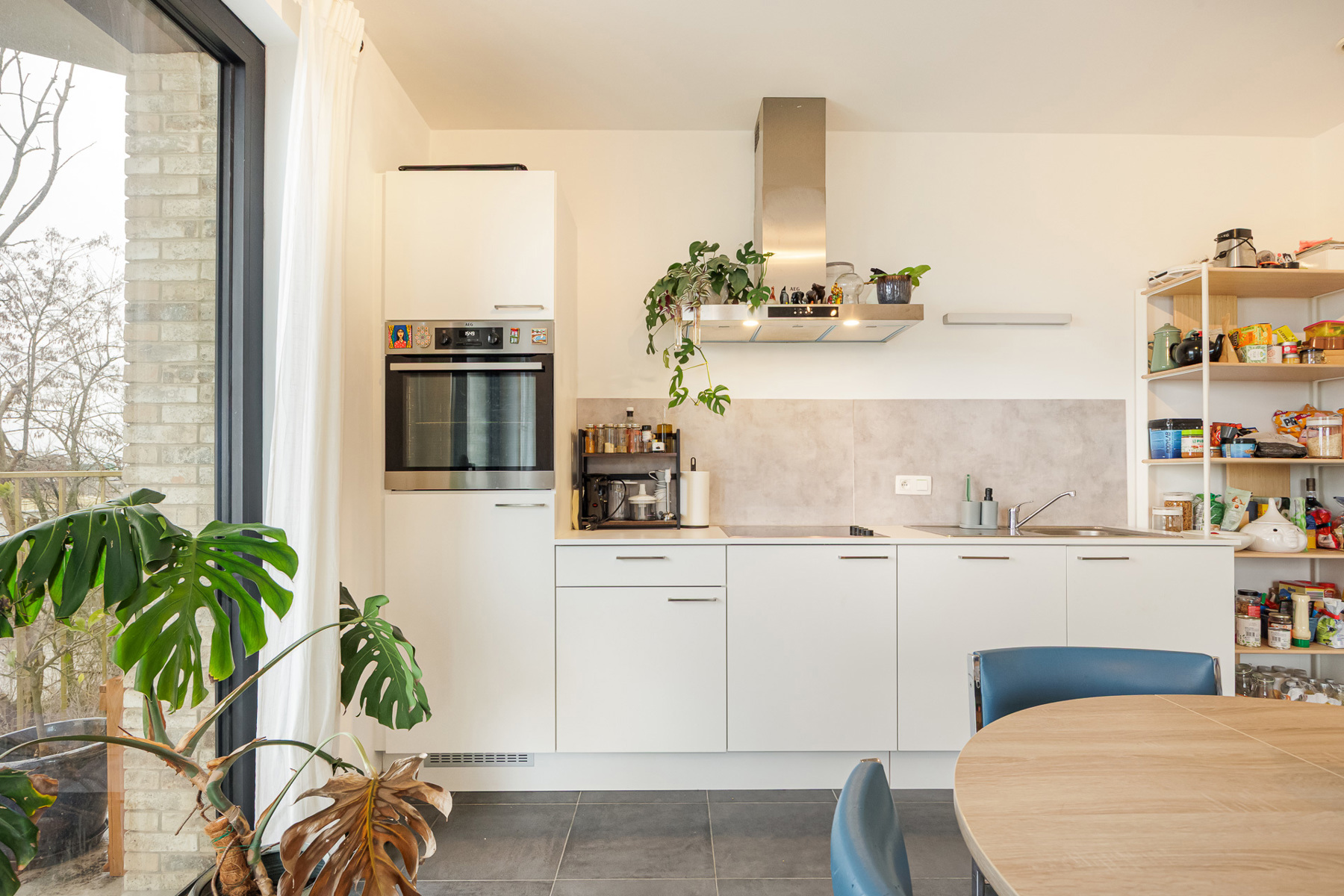 Modern 1-slaapkamerappartement met terras  - foto 2