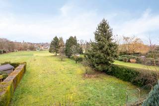 This house, which is to be demolished, is located in a favorable location along Itterbeeksebaan on a plot with interesting development potential...