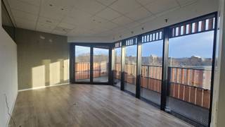 Kantoorruimte of in te richten appartement gelegen in het prestigieuze Bottagebouw.Deze polyvalente ruimte van ruim 200 m² is gelegen op de...