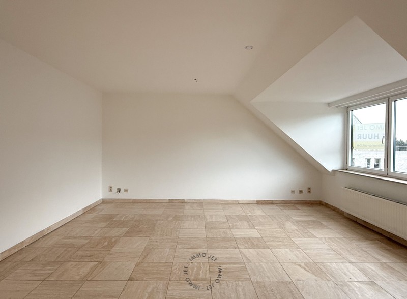 Dakappartement te huur in hartje Beveren - foto 4