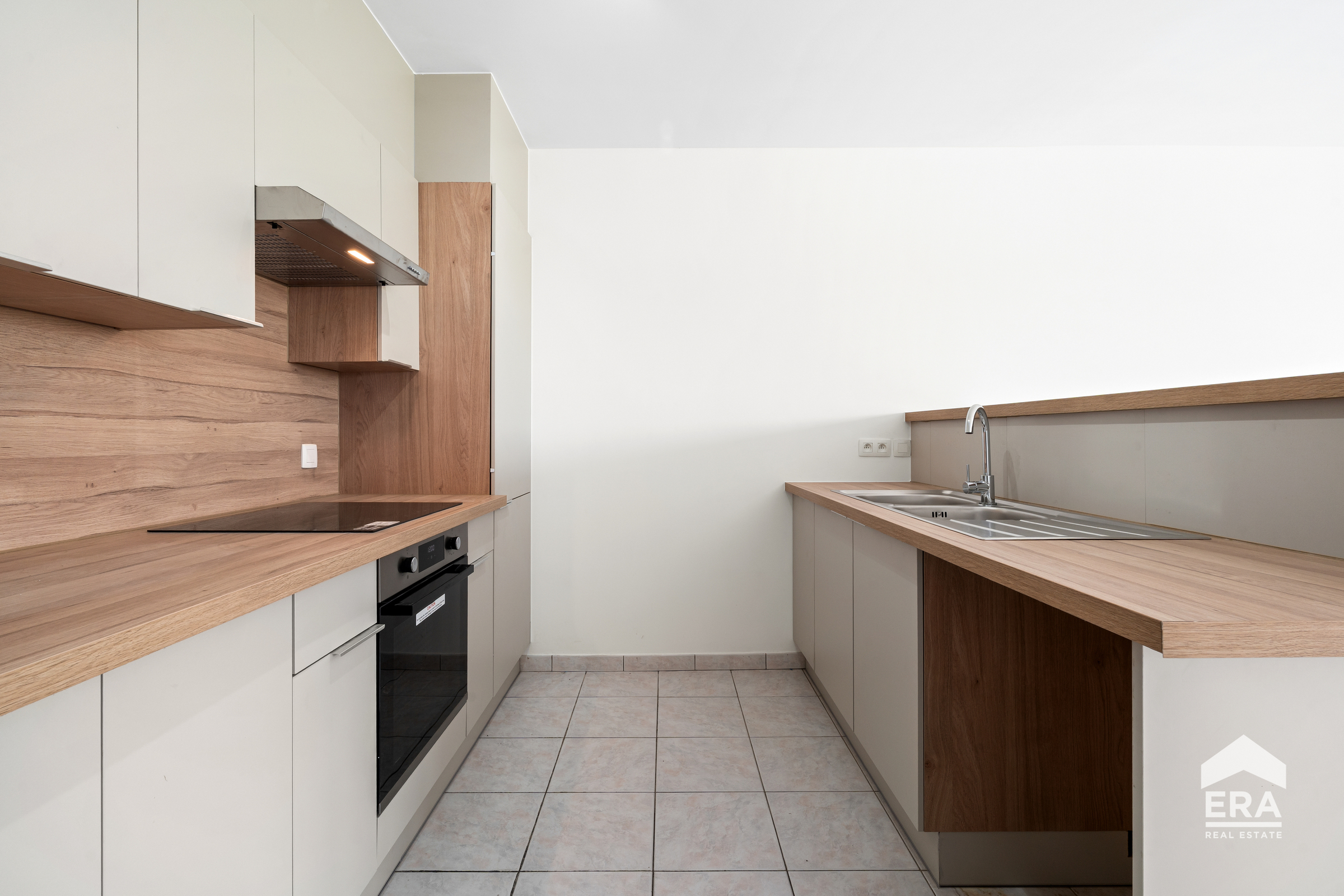 lichtrijk 3-slaapkamer appartement met terras te Eeklo. - foto 4