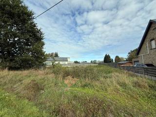 Bouwgrond voor open bebouwing van ca. 969 m².<br /><br />Kadaster: sectie A nummer 0579 K P0000. <br />Meer info en bouwvoorschriften op aanvraag. <br /><br />Extra info: open bebouwing I infoplicht: in aanvraag I watertoets: P-score: A I G-score: onbekend.