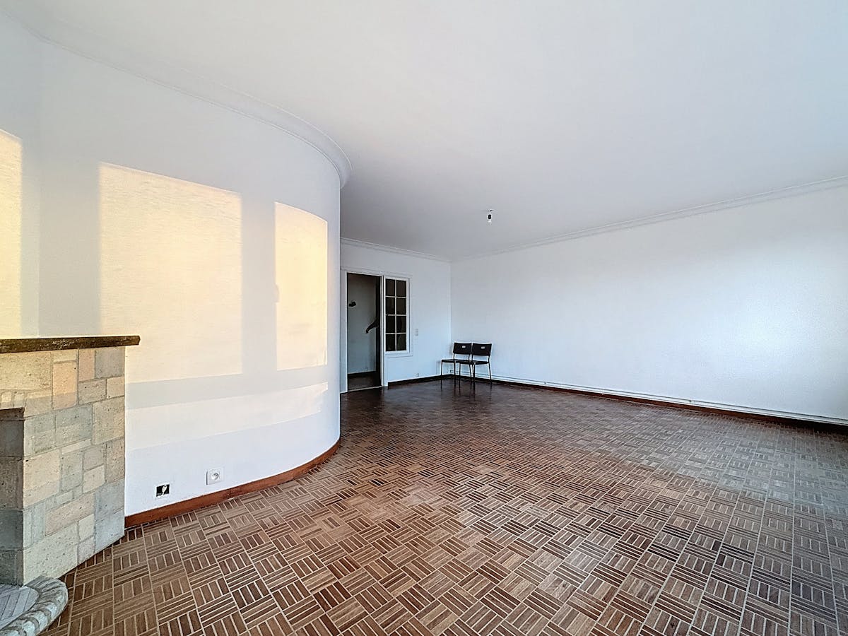 Ruim tweeslaapkamerappartement te huur in Merksem! - foto 3