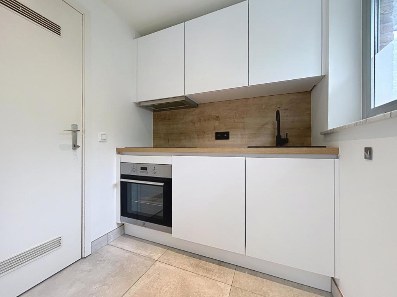 Apartment for sale in Roeselare with 1 bedroom - photo 5