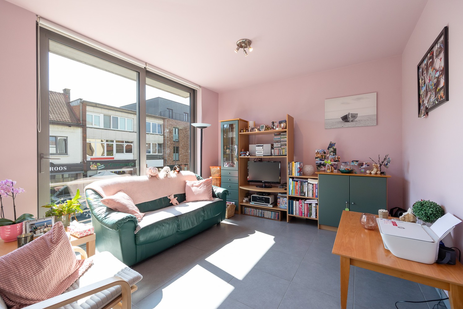 MATCHED - Centraal gelegen 1-slaapkamerappartement op eerste verdieping van een klein gebouw - photo 2