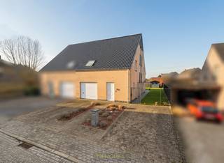 INSTAPKLARE HALF OPEN BEBOUWING met 4 SLAAPKAMERS, gelegen in een AANGENAME en VLOT BEREIKBARE WOONOMGEVING te Ename (Oudenaarde). Dankzij...