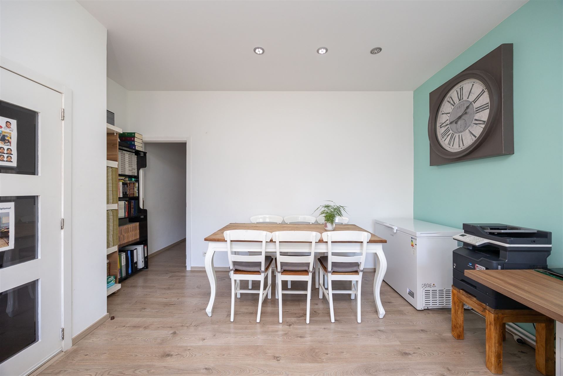 Instapklaar Appartement met 3 SLPKS nabij Centrum Antwerpen - foto 3