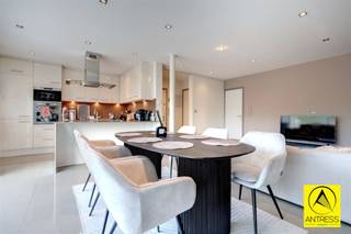 Opbrengsteigendom te koop met aantrekkelijk rendement van 3% – Lichtrijk appartement met 3 slaapkamers in Kontich-Kazerne Dit instapklare appartement...