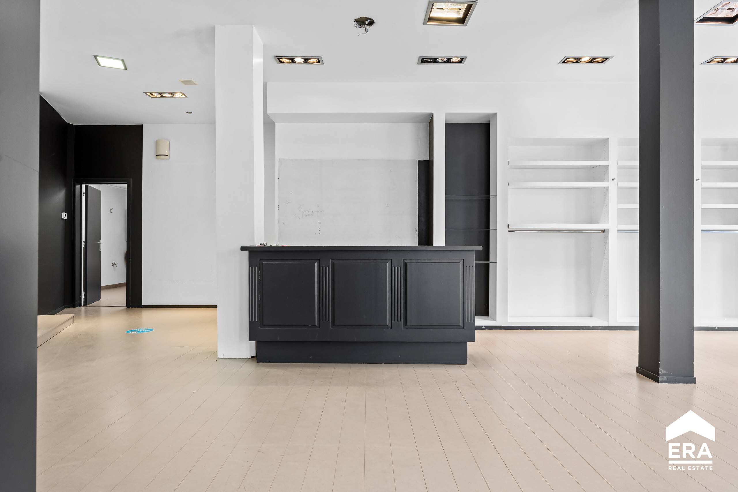 Ruim polyvalent eigendom te koop in hartje Ieper - foto 5