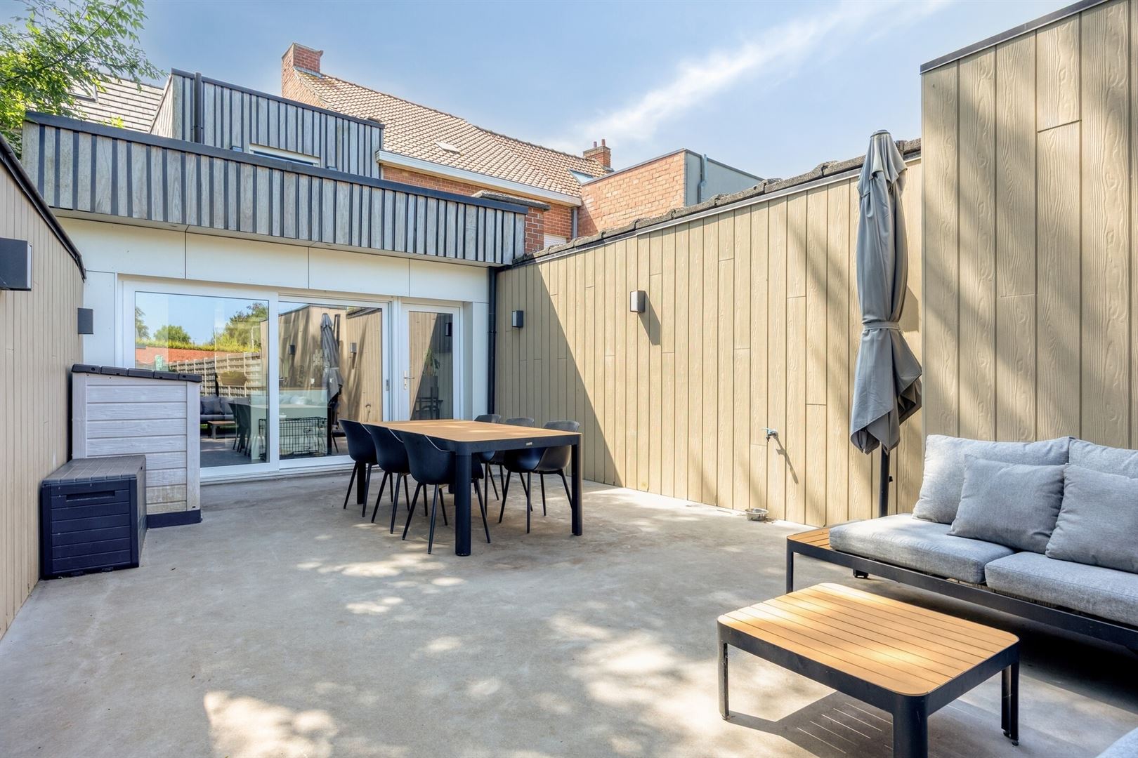 Ruime gezinswoning met 4 slaapkamers, tuin en garage met uitweg - foto 5