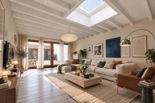 Op zoek naar een sfeervolle gezinswoning in een rustige buurt? Deze recent gerenoveerde rijwoning met 3 slaapkamers biedt je het beste van twee werelden: modern wooncomfort én de charme van een gezellige stadswoning. De lichtrijke leefruimte sluit mooi aan op de vernieuwde keuken en het zuid-gericht terras, waar je in alle rust kan genieten van de zon. De woning beschikt over drie slaapkamers en een hedendaagse badkamer, ideaal voor gezinnen of koppels die houden van comfort en functionaliteit. Dankzij de gunstige ligging in een rustige straat, op wandelafstand van winkels, scholen en openbaar vervoer, woon je hier centraal en toch in alle rust. Een perfecte thuis voor wie comfortabel wil wonen in de Koningin der Badsteden. Contacteer ons vandaag nog voor meer informatie of een bezoek!