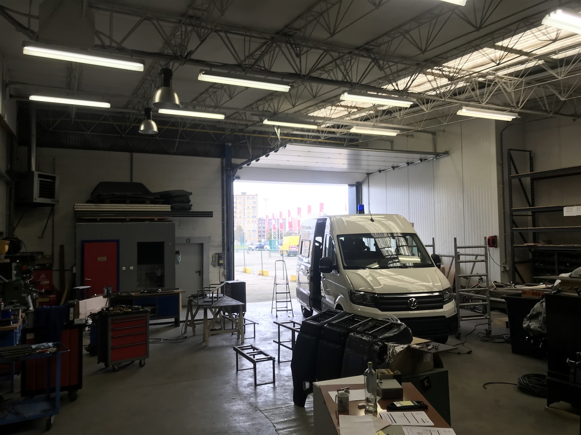 Atelier van 219 m² met kantoor te huur langs de Noorderlaan - foto 4