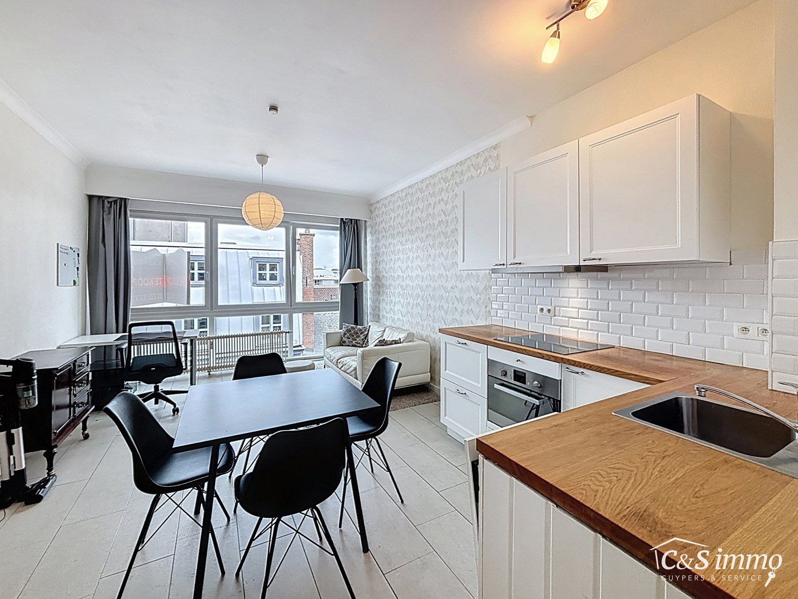 Gemeubelde studio nabij Leopoldplaats - foto 4