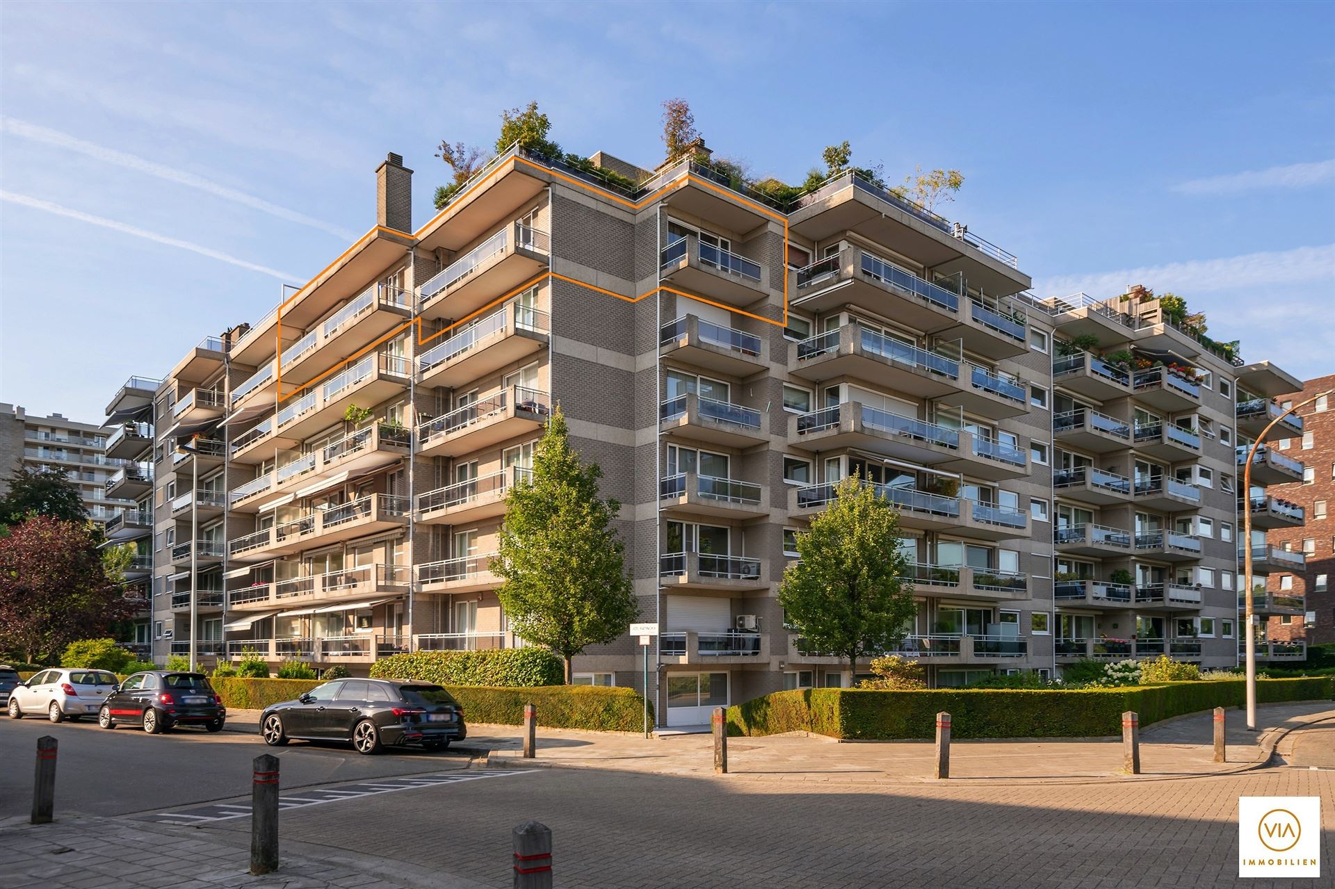 Apartment for sale in Berchem with 4 bedrooms - photo 1