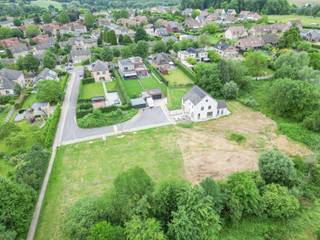 We bouwen deze nieuwe woning in Asse, Den Hul. Je woont er in een rustige, doodlopende straat op wandelafstand van het centrum met winkels, scholen...