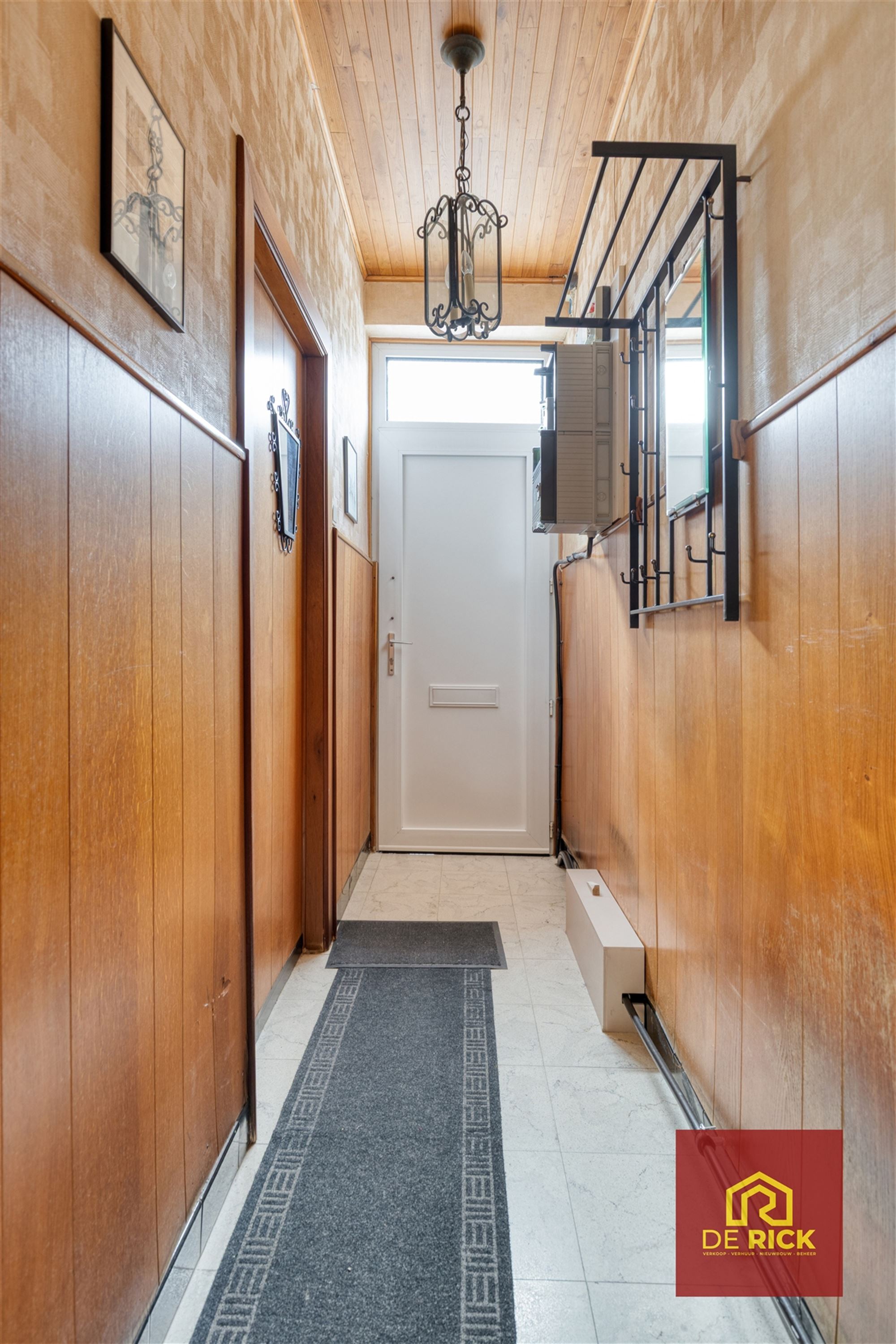 Te renoveren arbeiderswoning nabij het centrum van Aalst - foto 2