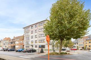 [[ DIT PAND NEEMT DEEL AAN DE ERA OPEN HUIZEN DAG OP 14/3 VAN 13:00 TOT 14:00 ]]DE PANNE: LICHTRIJKE STUDIO MET OPEN ZICHT IN RESIDENTIE JODI Ontdek...