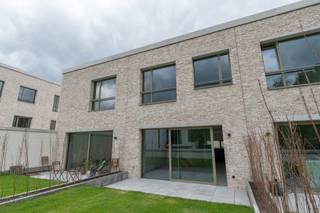 Energy-efficient NEW-BUILD PROPERTY with 3 bedrooms + 1 study in the new Flora Gardens neighbourhood in Mechelen-Zuid, with views of green...