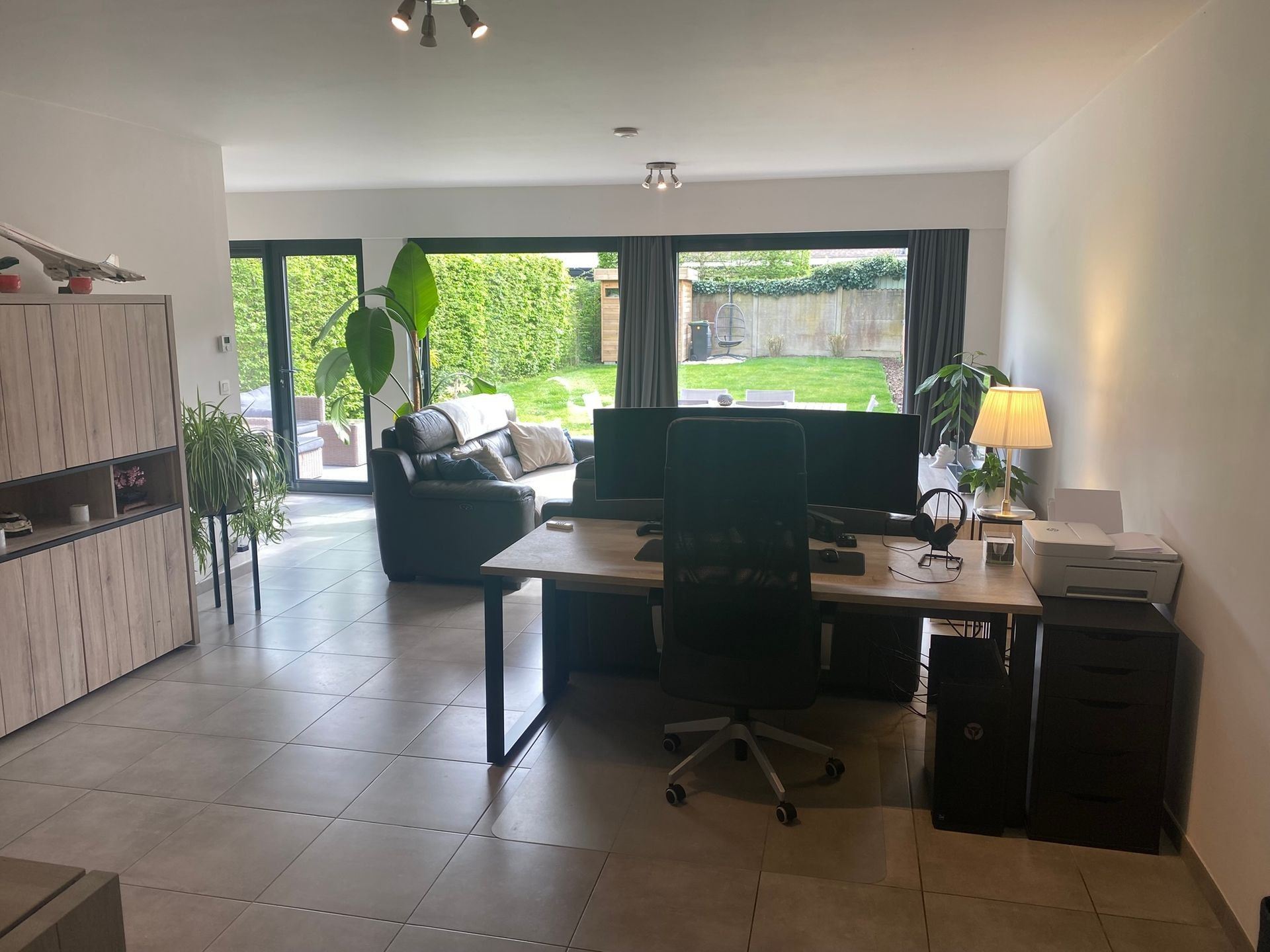 Gelijkvloersappartement met garage en tuin - foto 4