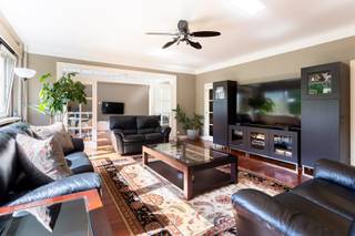 LocatieDit appartement is uitstekend gelegen op de Mechelsesteenweg 259, recht tegenover het Koning Albertpark en het Harmoniepark, met een prachtig...