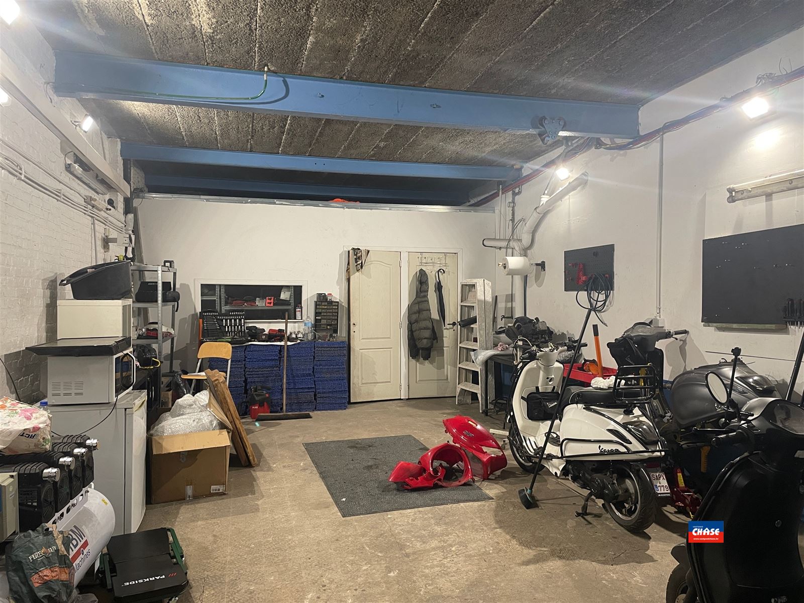 Magazijn / Opslagruimte met automatische sectionale poort - foto 5