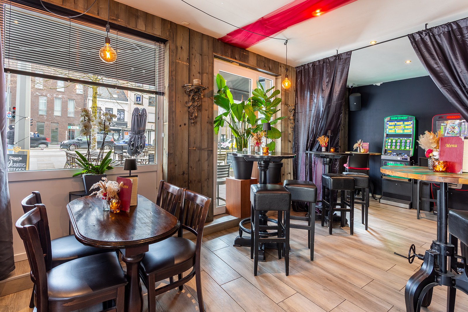 Opbrengsteigendom met horeca op topligging – Cogelsplein Deurne - foto 3