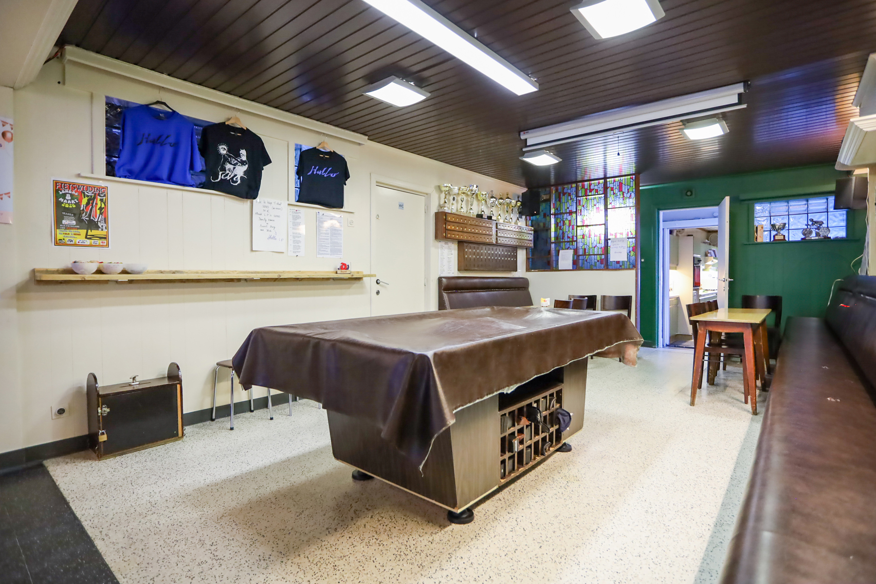 Veelzijdig handelspand met feestzaal en woonst - foto 5